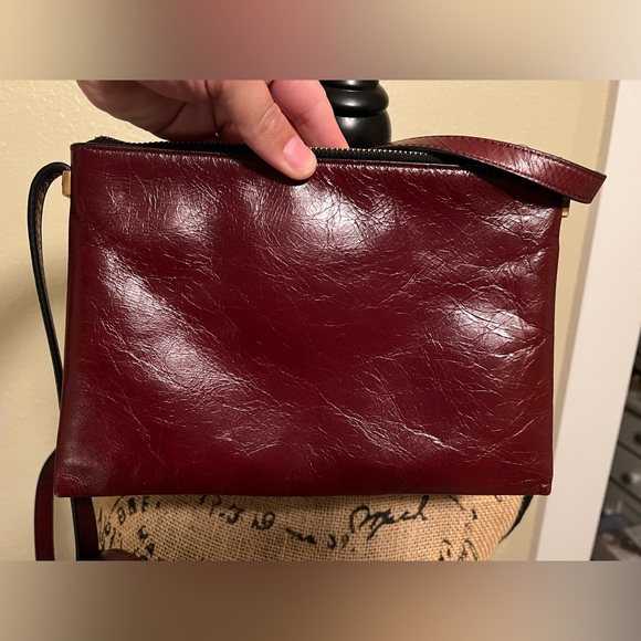 Marc Jacobs Burgundy Leather Crossbody Bag - Picture 2 of 16